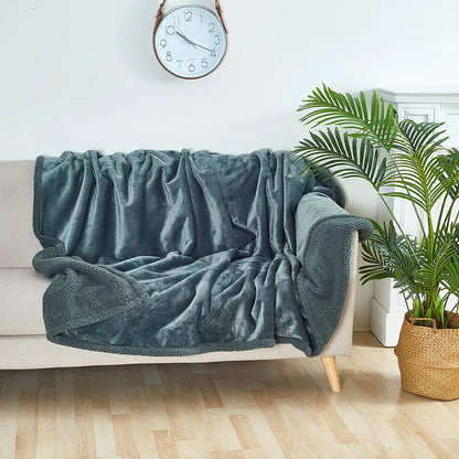 Pee-Proof Warm Blanket — Waterproof Pet Blanket - Image 6